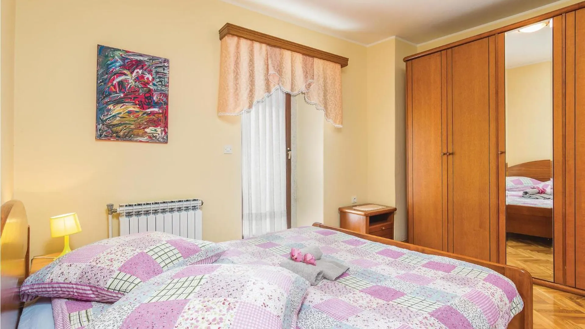4 Bedroom Cozy Home In Puzari Pican
