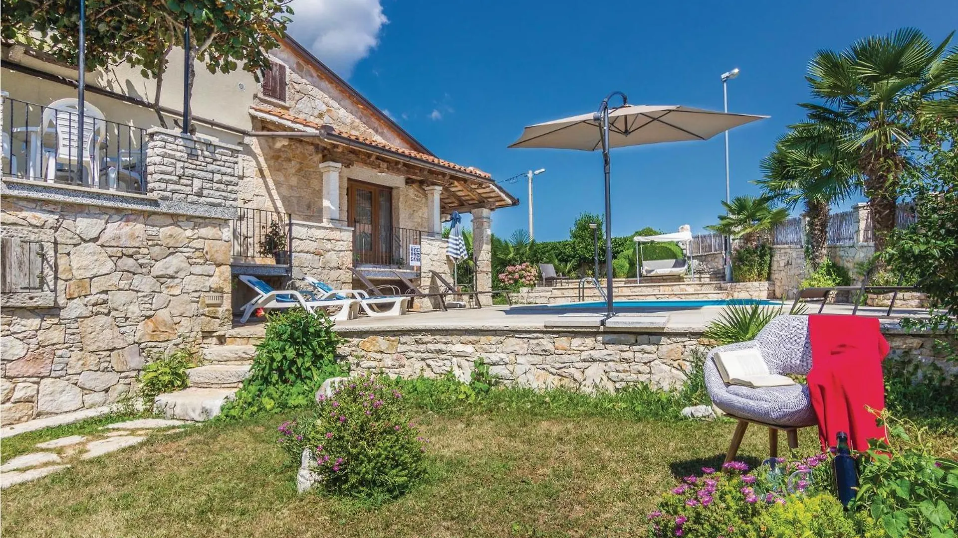 4 Bedroom Cozy Home In Puzari 0*, Pican