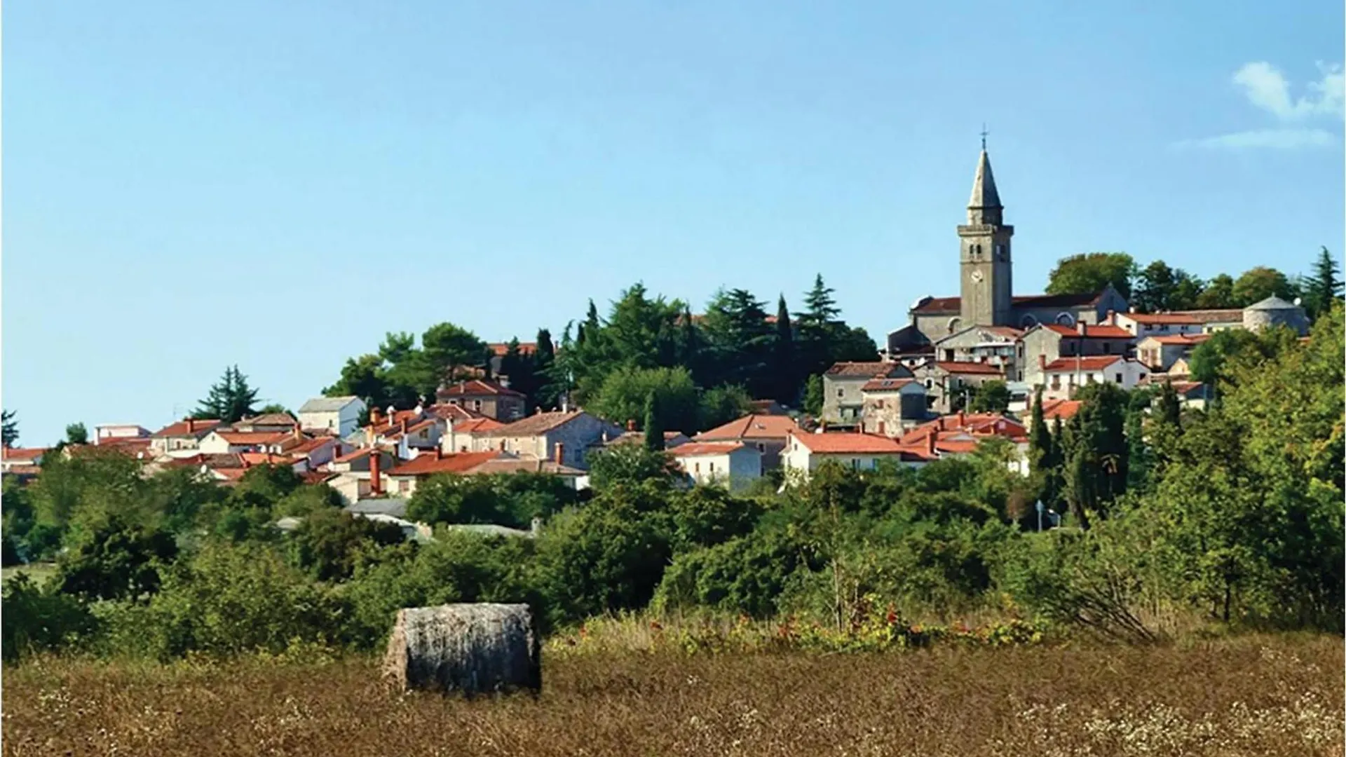 4 Bedroom Cozy Home In Puzari