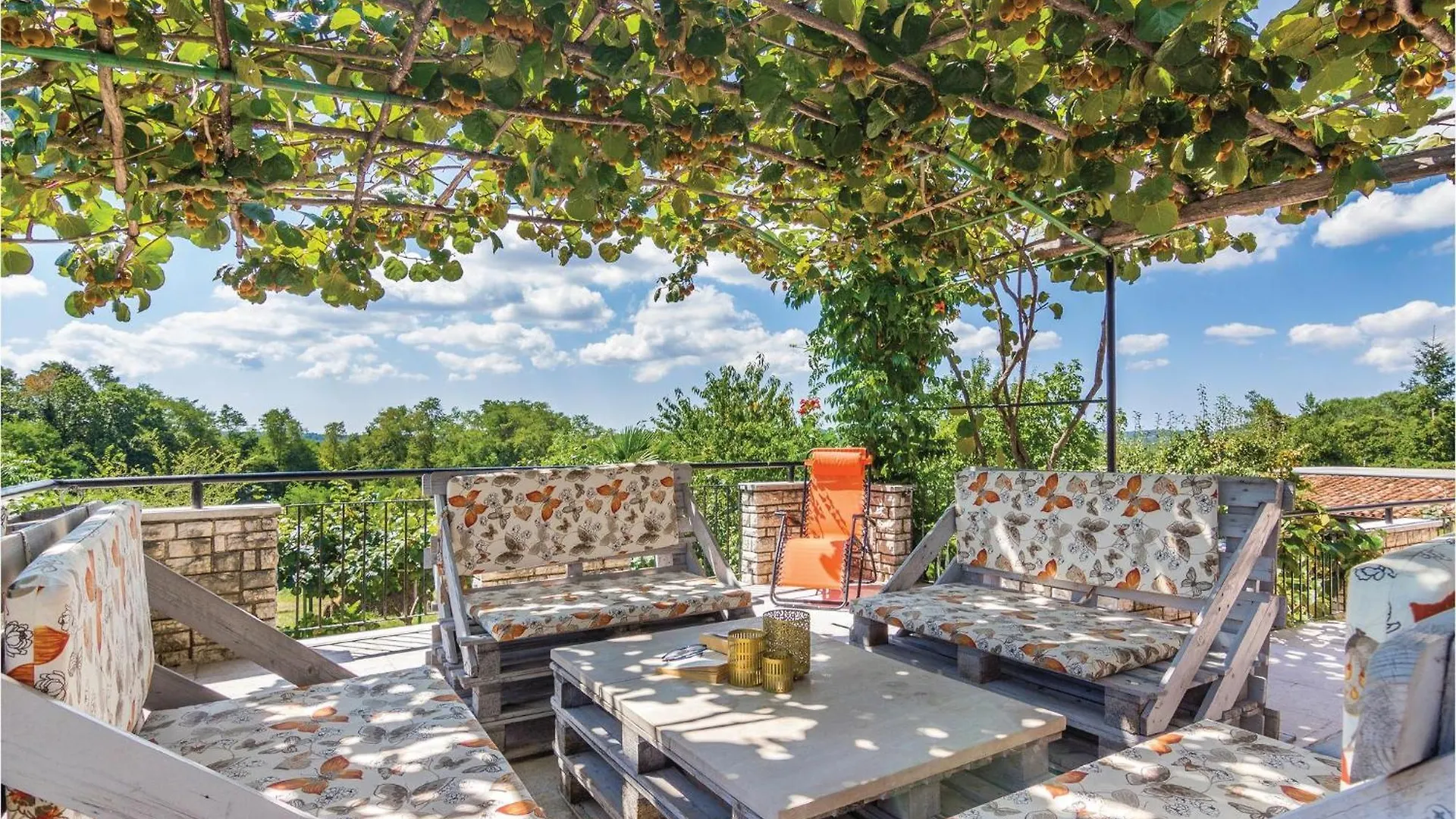 4 Bedroom Cozy Home In Puzari 0*, Pican Croatia
